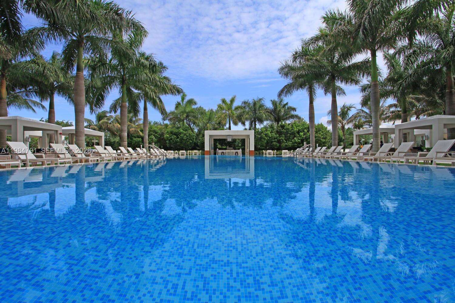 GROVENOR HOUSE - 2627 Bayshore Dr, Miami, FL 33133 | Picture 22