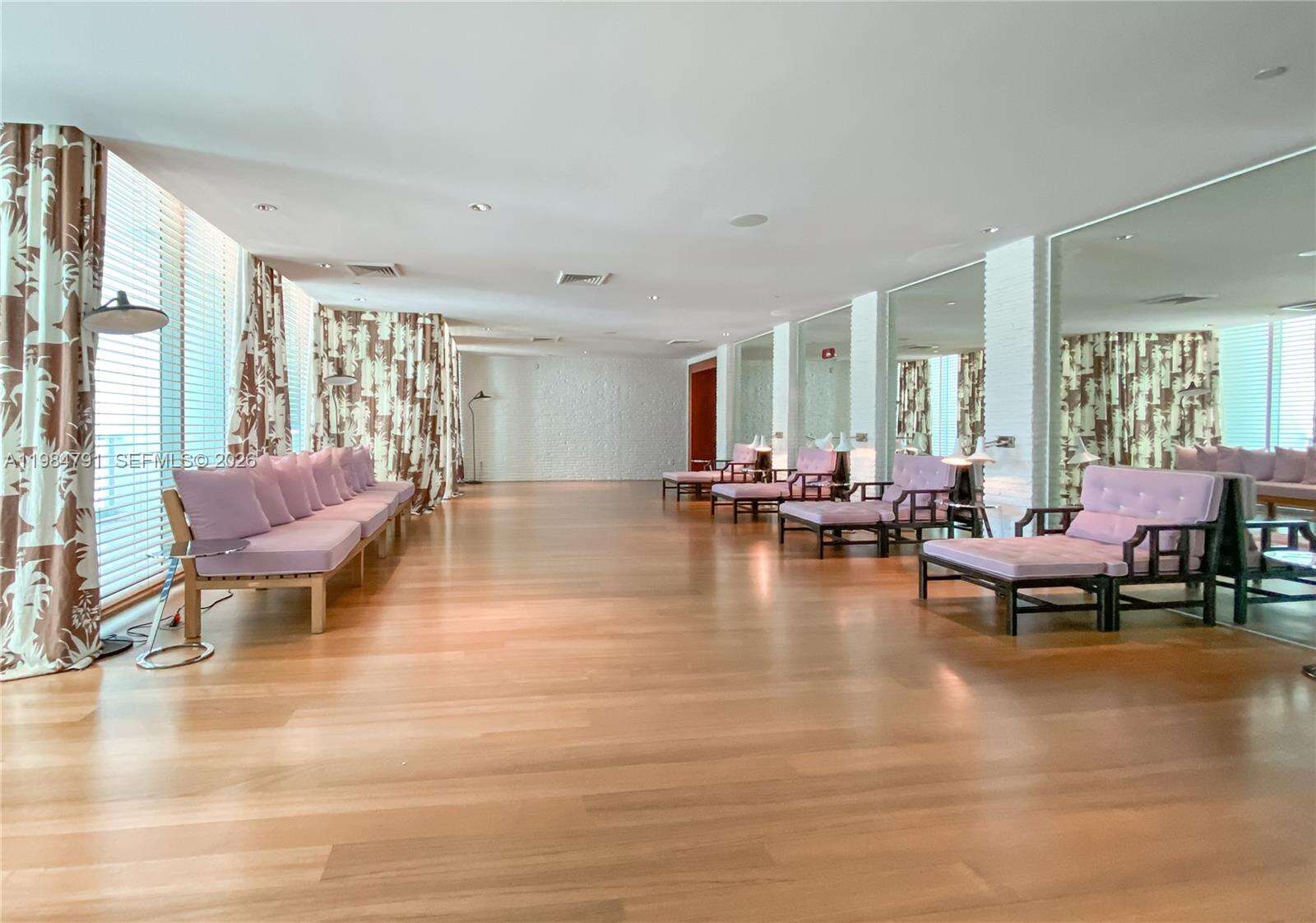 GROVENOR HOUSE - 2627 Bayshore Dr, Miami, FL 33133 | Picture 23