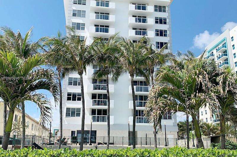 Carlisle On The Ocean at 9195 Collins Ave, Surfside, FL 33154 - For Sale photo 14