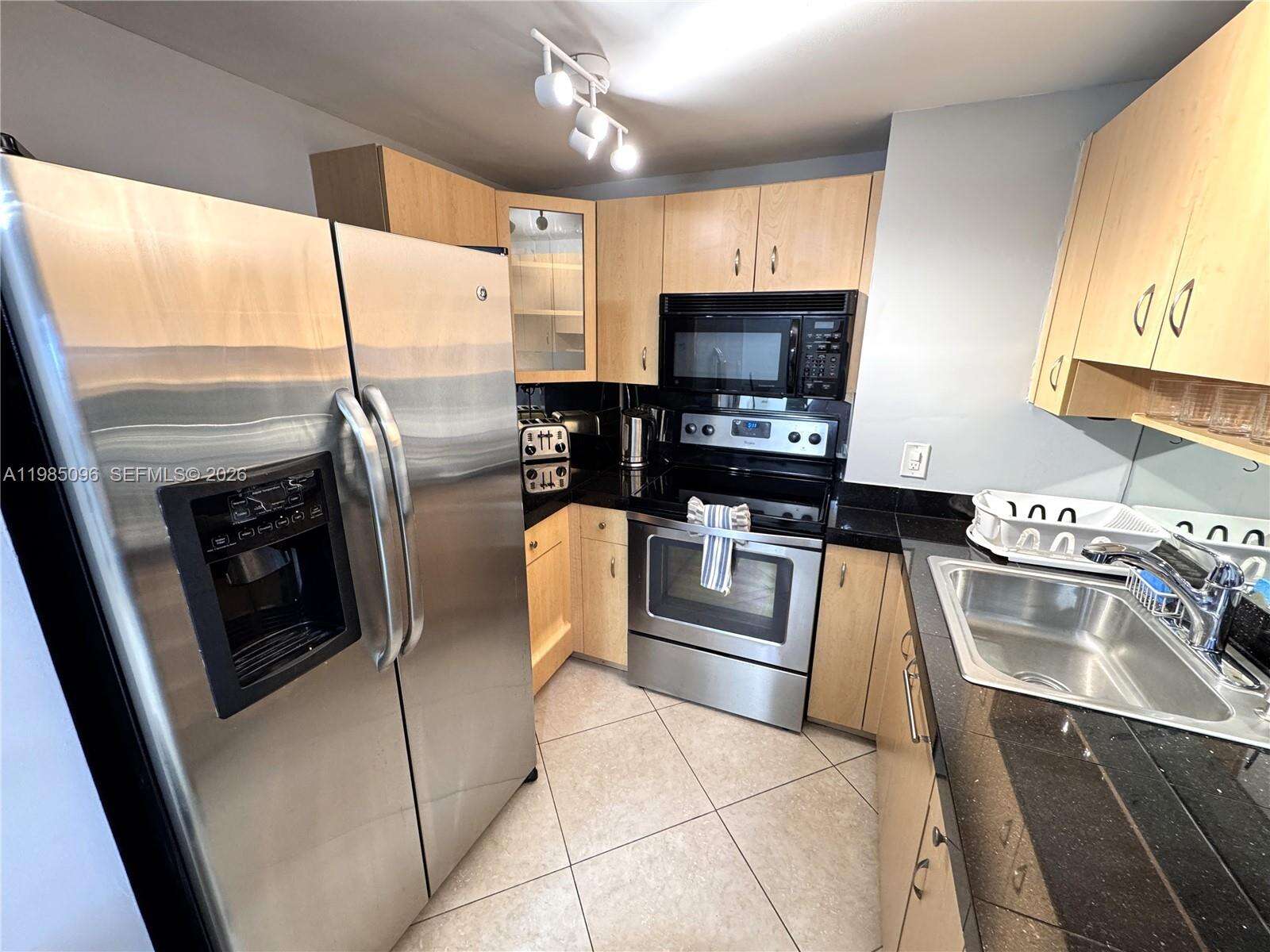 Carlisle On The Ocean at 9195 Collins Ave, Surfside, FL 33154 - For Sale photo 5