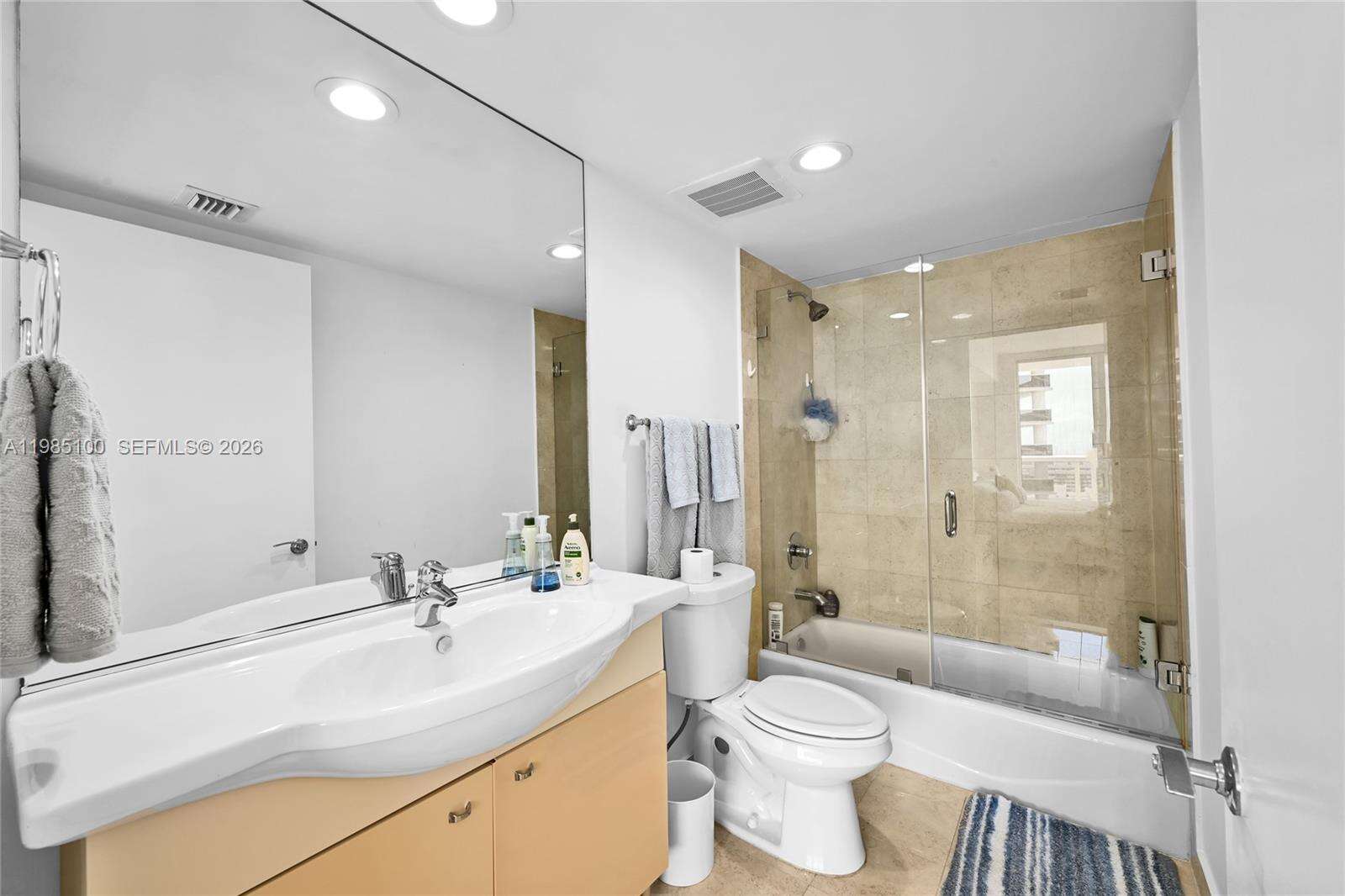The Beach Club Two at 1830 Ocean Dr, Hallandale Beach, FL 33009 - For Sale photo 21