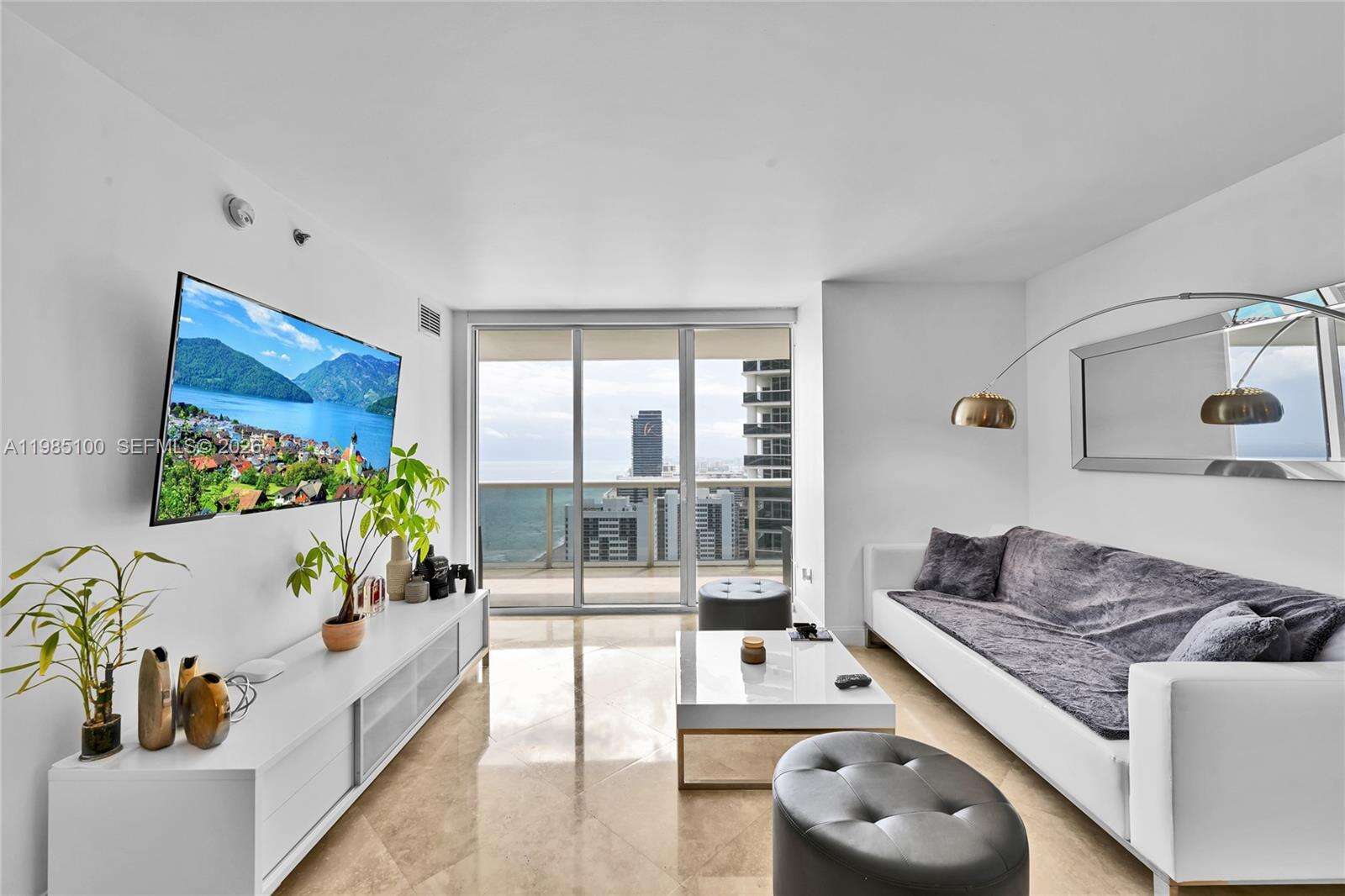 The Beach Club Two at 1830 Ocean Dr, Hallandale Beach, FL 33009 - For Sale photo 6