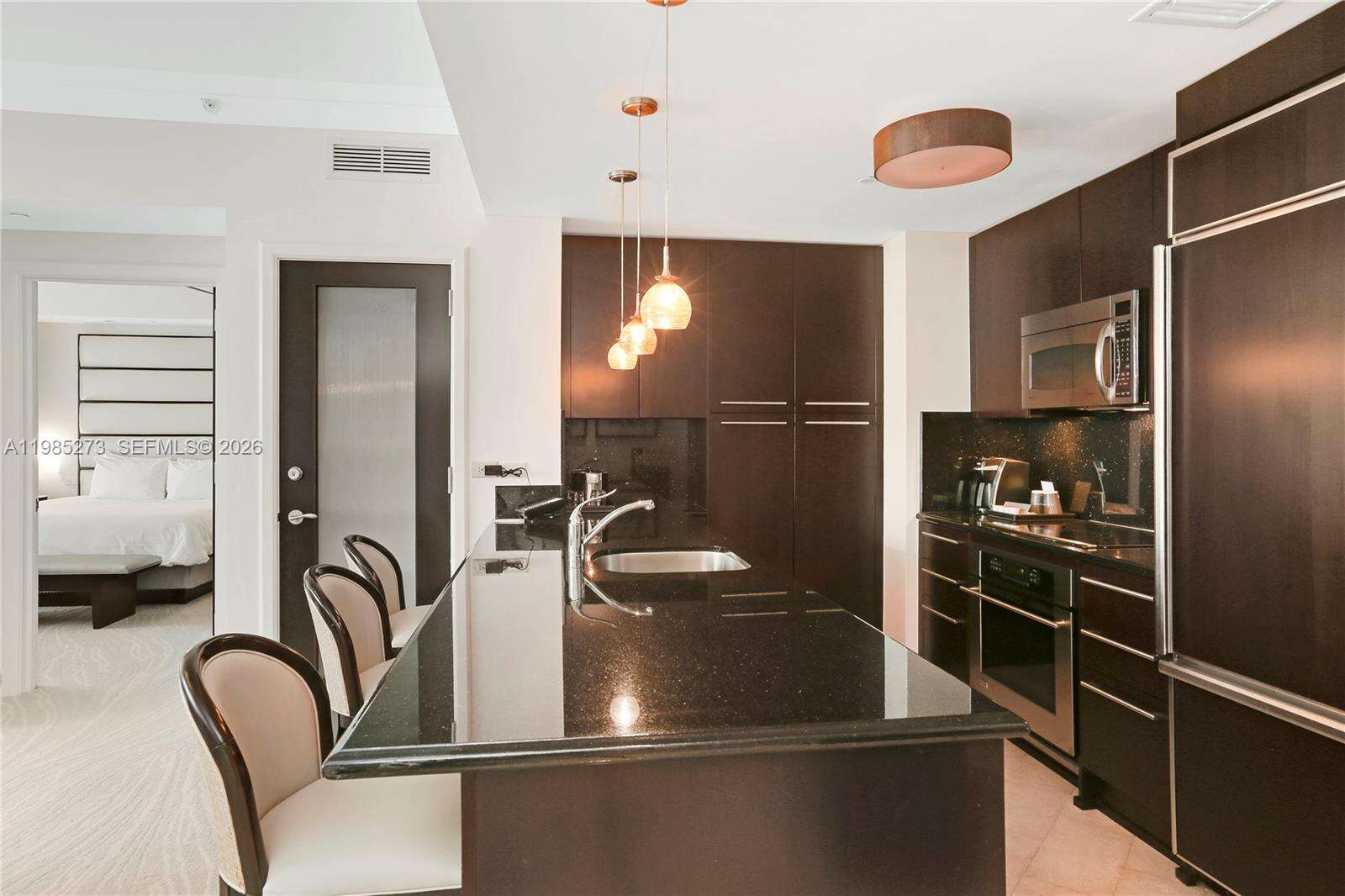 FONTAINEBLEAU III OCEAN CLUB - 4391 Collins Ave, Miami Beach, FL 33140 | Picture 13