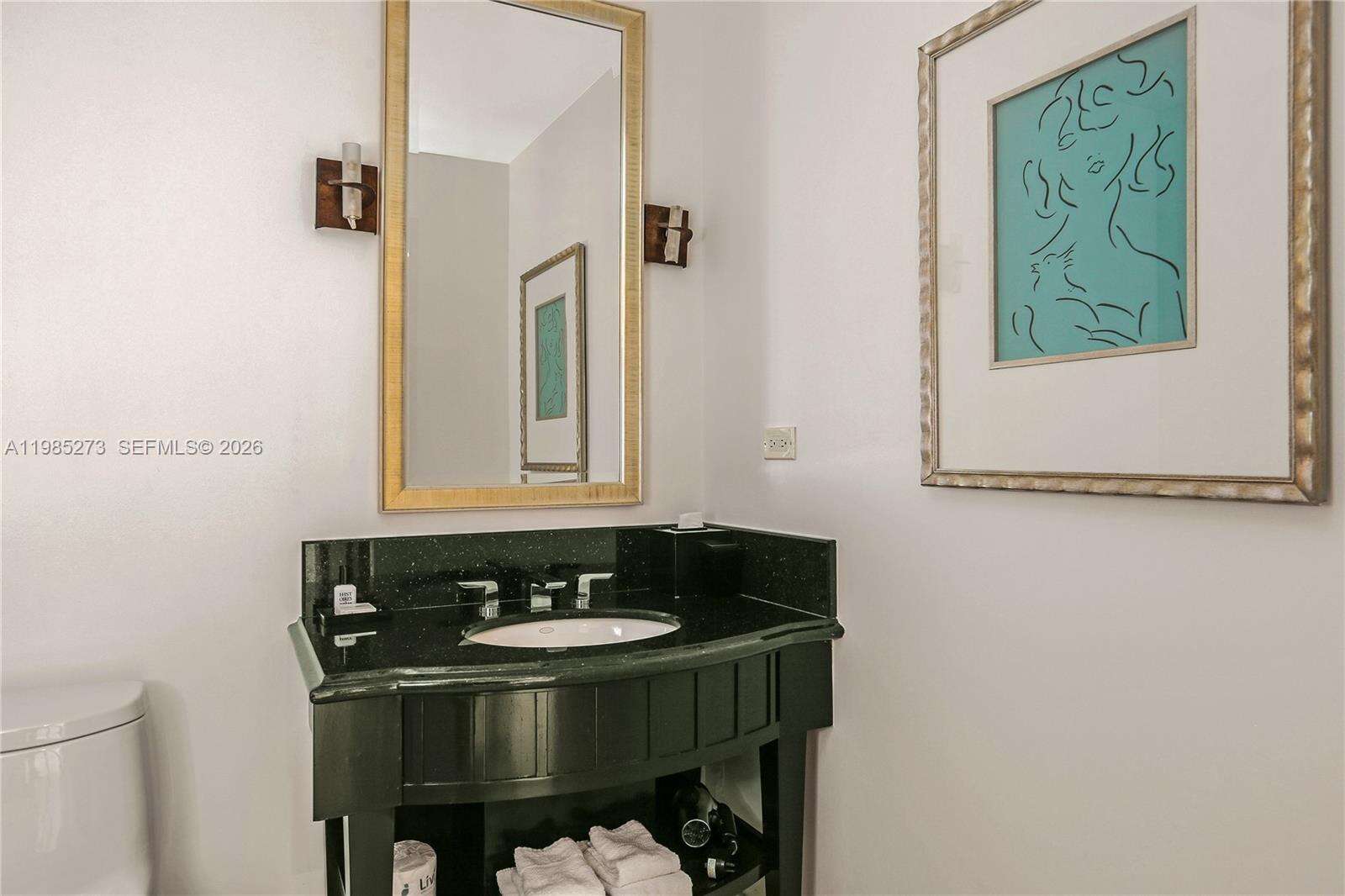 FONTAINEBLEAU III OCEAN CLUB - 4391 Collins Ave, Miami Beach, FL 33140 | Picture 14