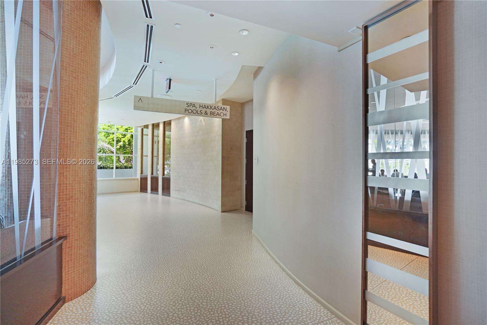 FONTAINEBLEAU III OCEAN CLUB - 4391 Collins Ave, Miami Beach, FL 33140 | Picture 52