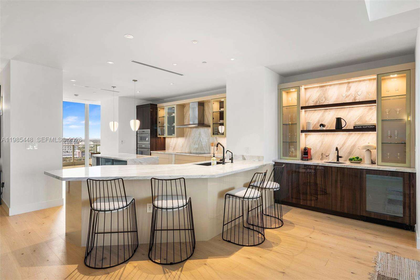 Grovenor House at 2627 Bayshore Dr, Miami, FL 33133 - For Sale photo 12