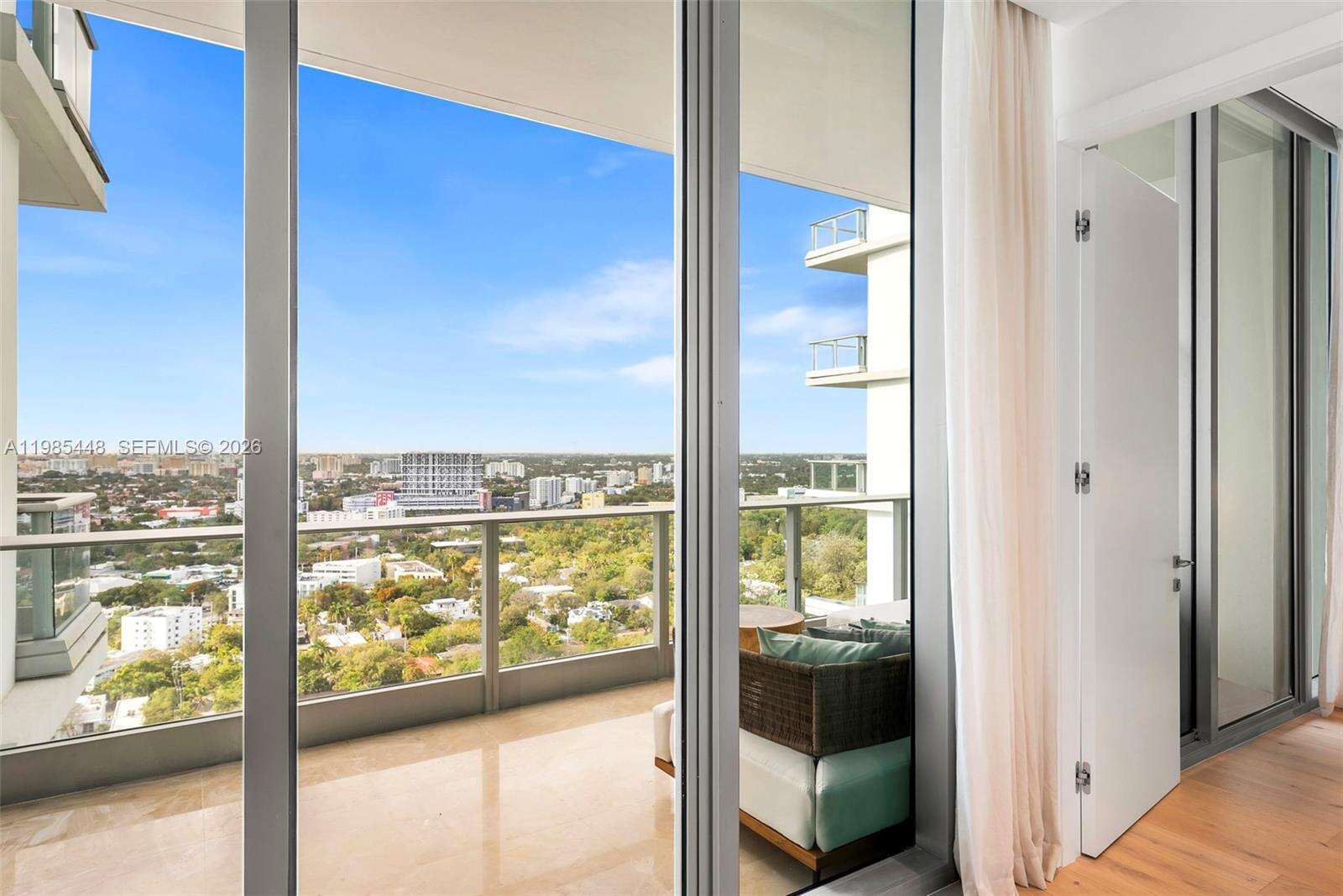 Grovenor House at 2627 Bayshore Dr, Miami, FL 33133 - For Sale photo 20