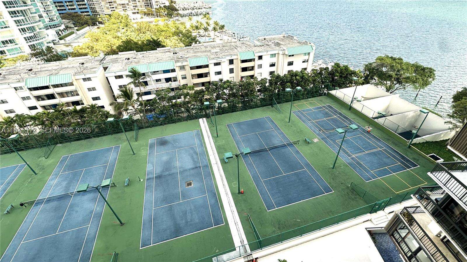 Brickell Bay Club at 2333 Brickell Ave, Miami, FL 33129 - For Sale photo 12