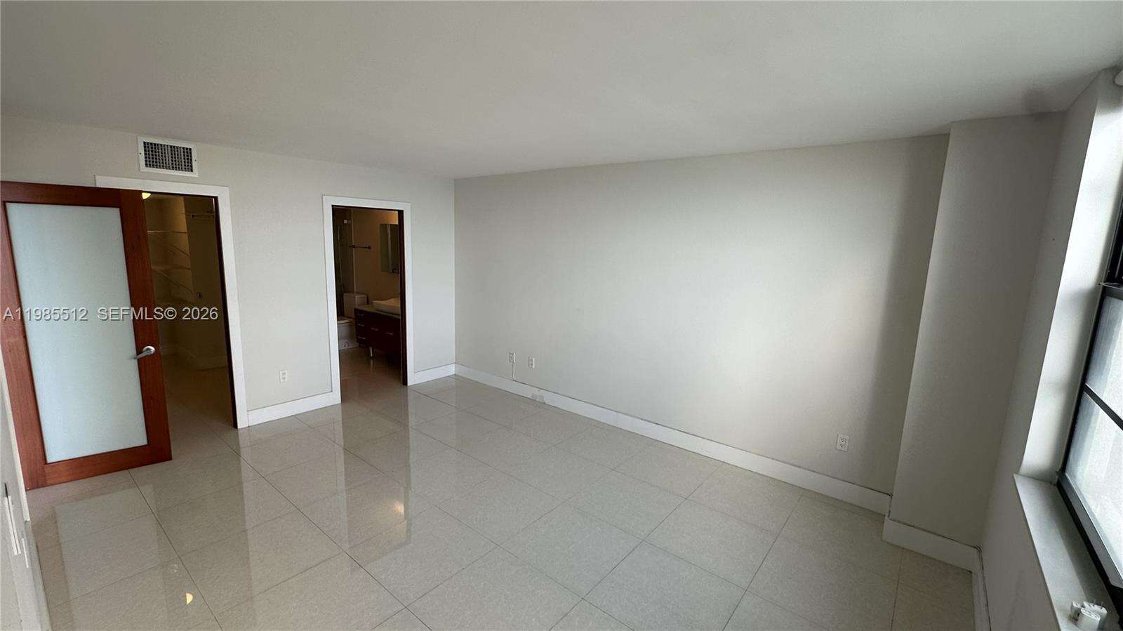 Brickell Bay Club at 2333 Brickell Ave, Miami, FL 33129 - For Sale photo 17