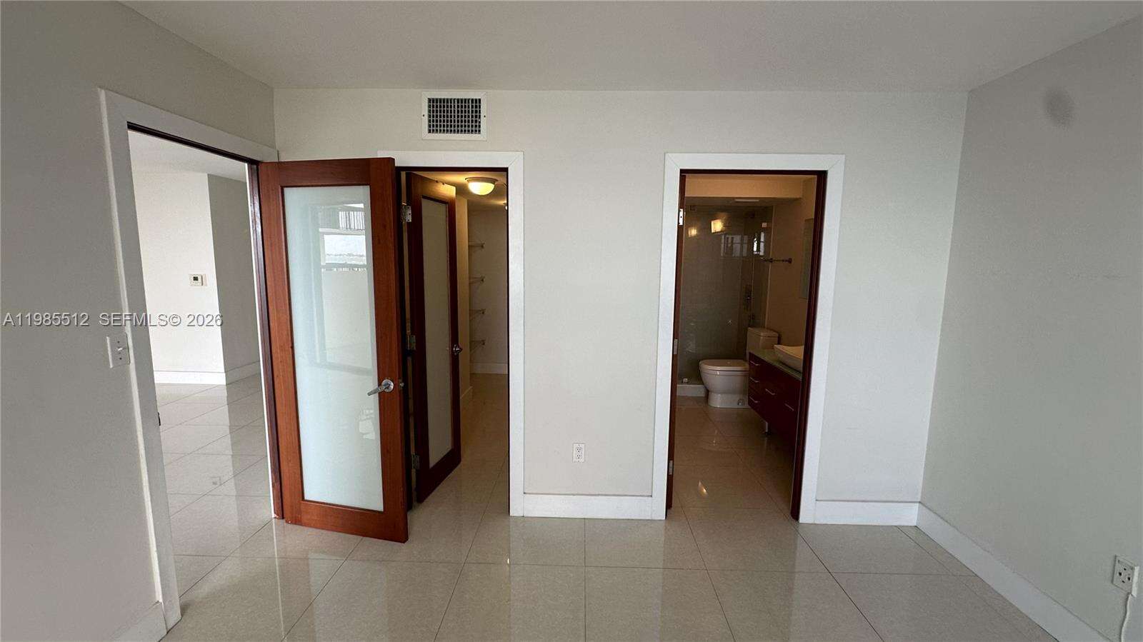 Brickell Bay Club at 2333 Brickell Ave, Miami, FL 33129 - For Sale photo 20