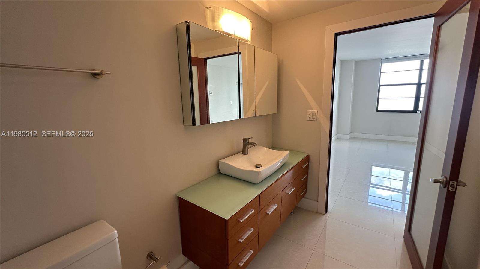 Brickell Bay Club at 2333 Brickell Ave, Miami, FL 33129 - For Sale photo 23