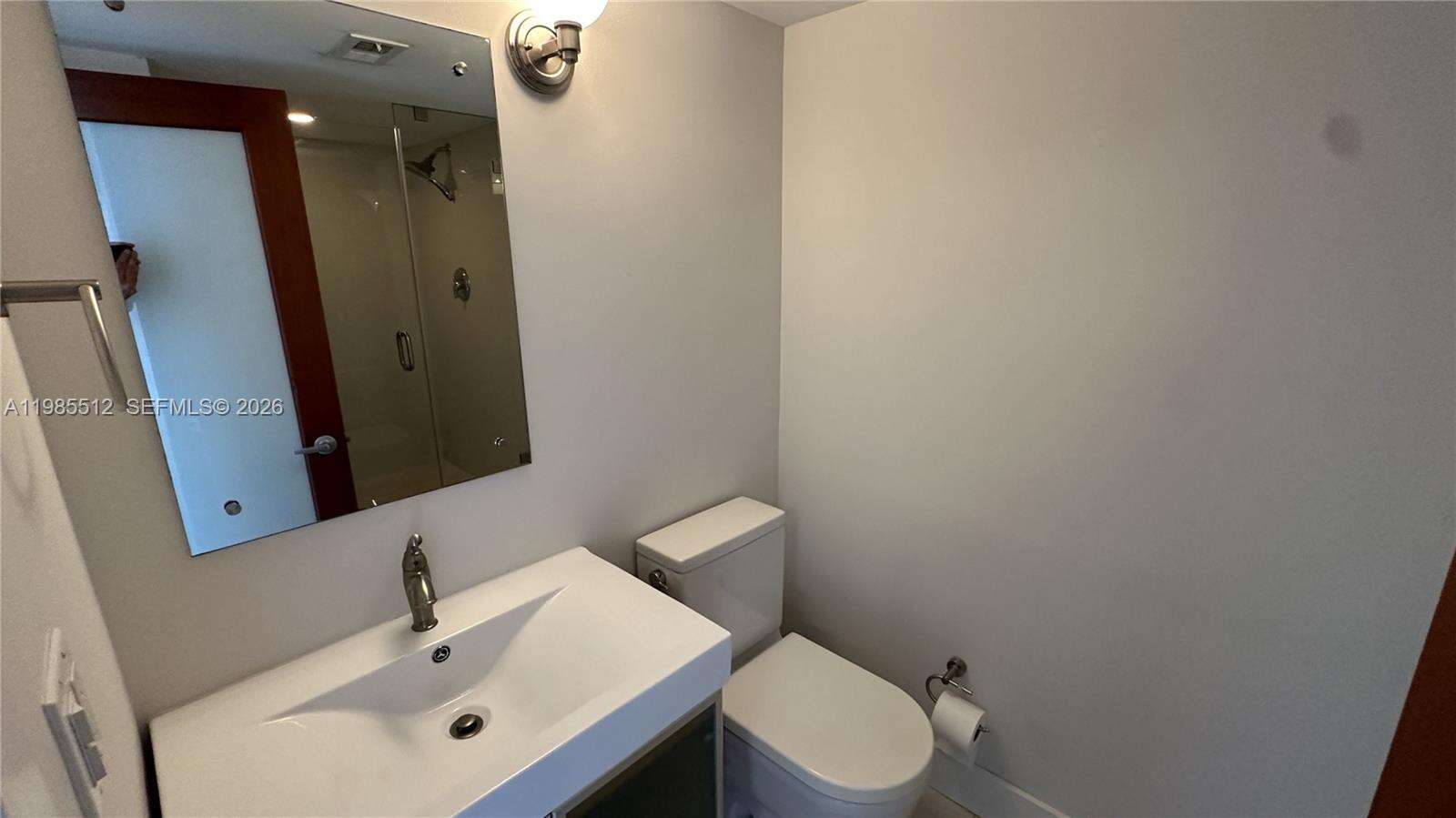 Brickell Bay Club at 2333 Brickell Ave, Miami, FL 33129 - For Sale photo 9