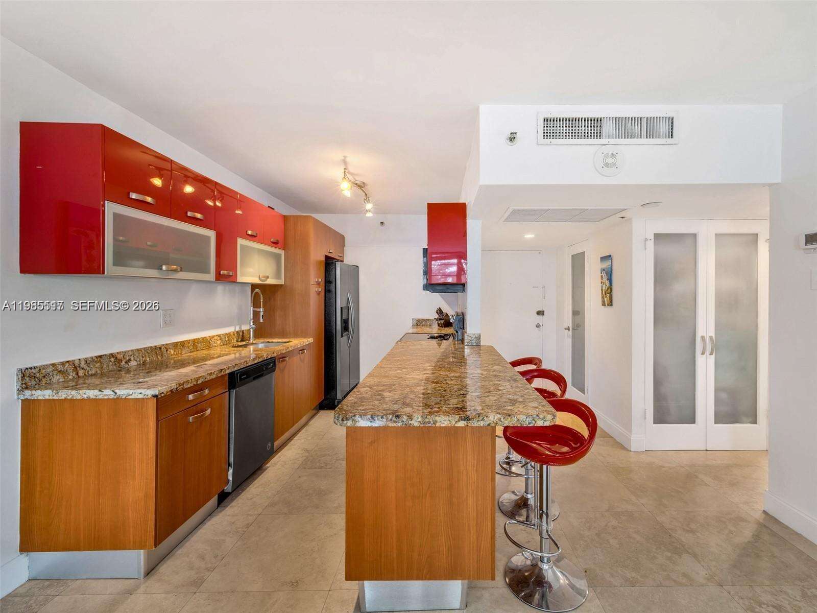 Decoplage at 100 Lincoln Rd, Miami Beach, FL 33139 - For Sale photo 6