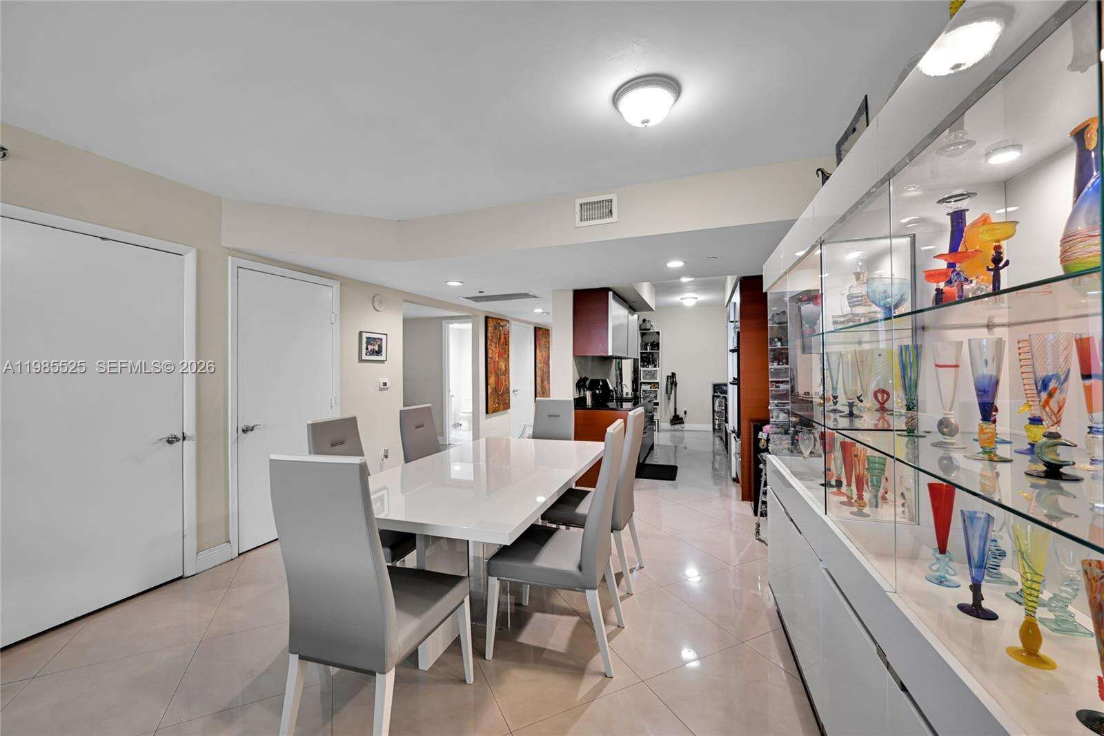 BEACH CLUB THREE - 1800 Ocean Dr, Hallandale Beach, FL 33009 | Picture 11