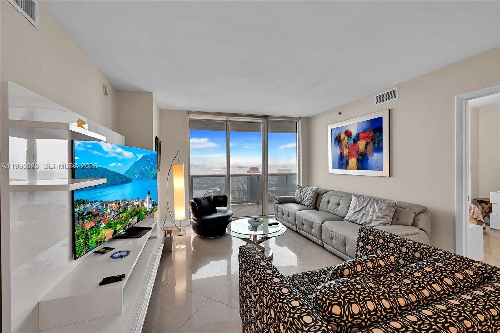 BEACH CLUB THREE - 1800 Ocean Dr, Hallandale Beach, FL 33009 | Picture 14