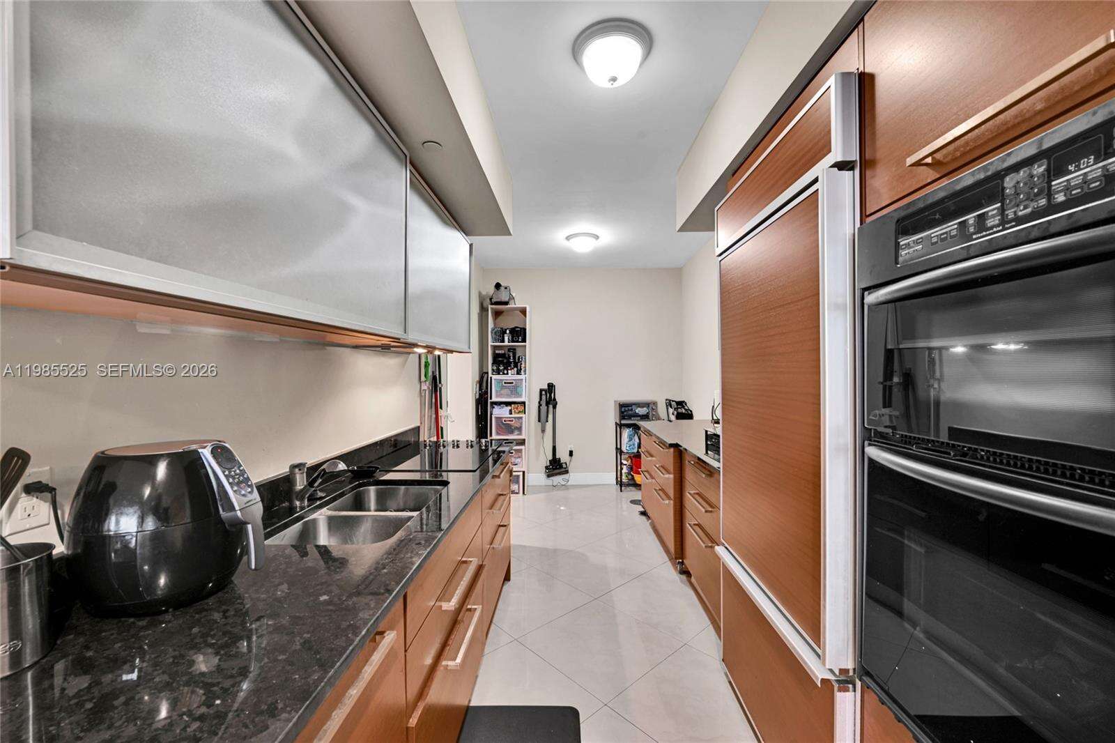 BEACH CLUB THREE - 1800 Ocean Dr, Hallandale Beach, FL 33009 | Picture 18