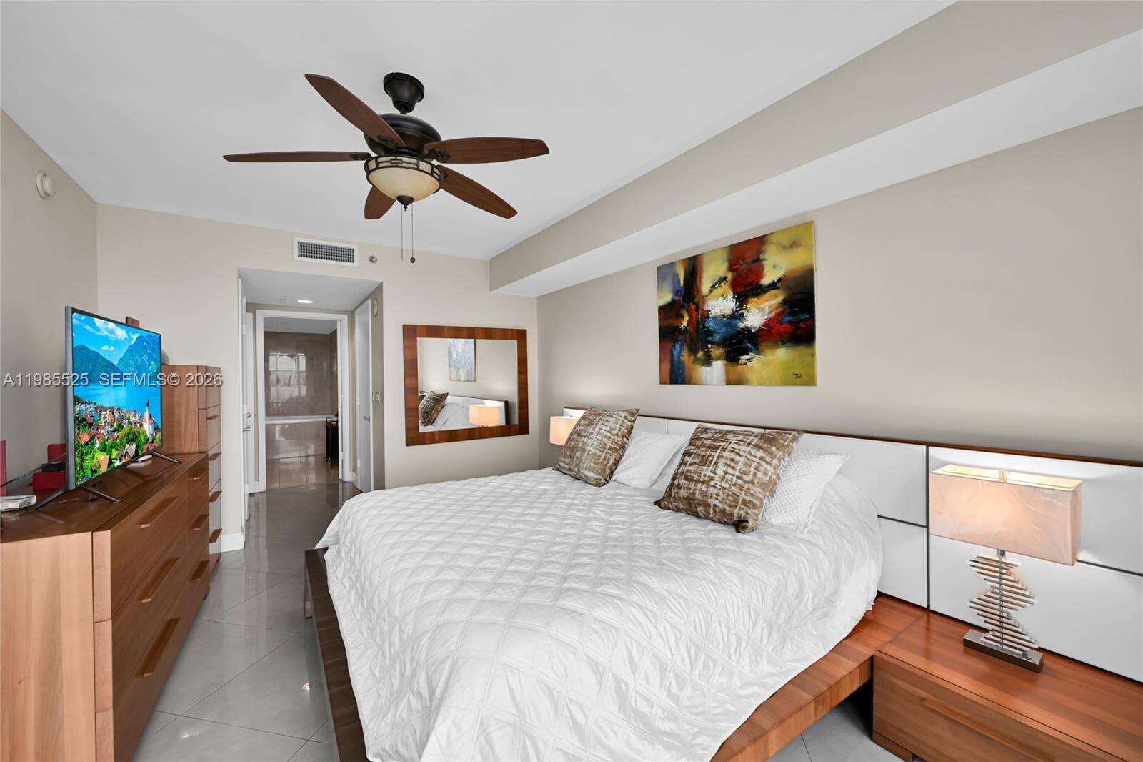 BEACH CLUB THREE - 1800 Ocean Dr, Hallandale Beach, FL 33009 | Picture 22