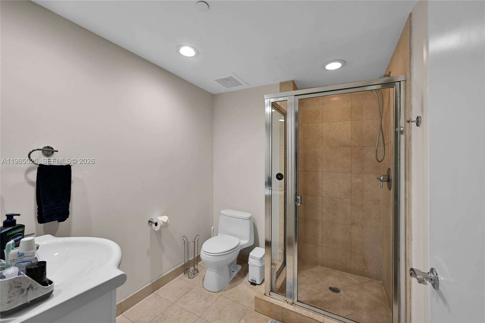 BEACH CLUB THREE - 1800 Ocean Dr, Hallandale Beach, FL 33009 | Picture 28