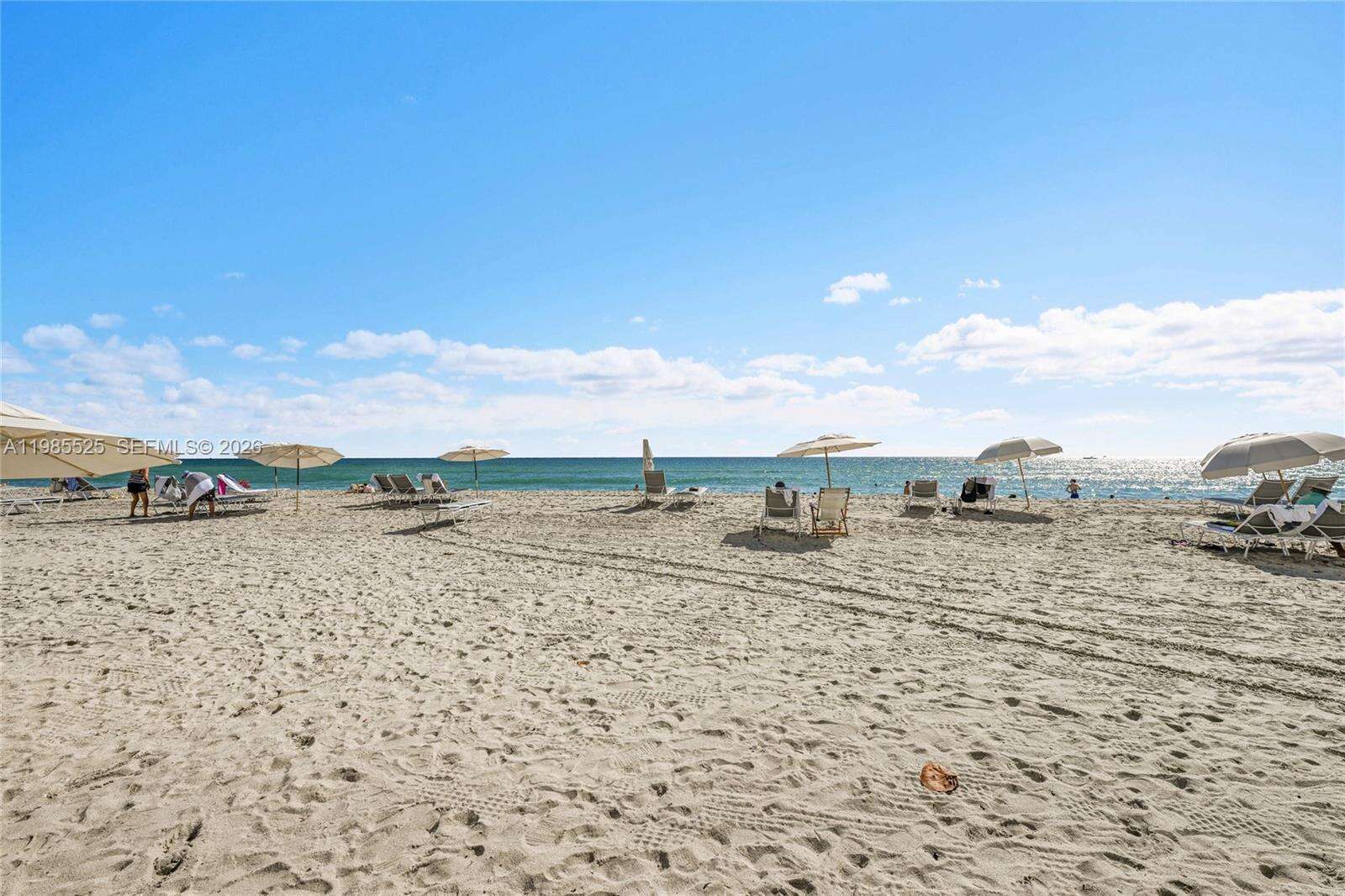 BEACH CLUB THREE - 1800 Ocean Dr, Hallandale Beach, FL 33009 | Picture 29