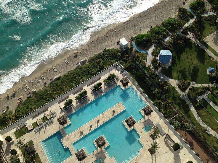 BEACH CLUB THREE - 1800 Ocean Dr, Hallandale Beach, FL 33009 | Picture 32