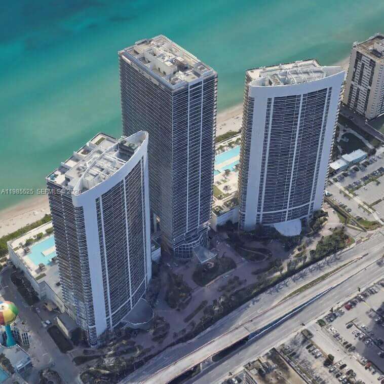 BEACH CLUB THREE - 1800 Ocean Dr, Hallandale Beach, FL 33009 | Picture 6