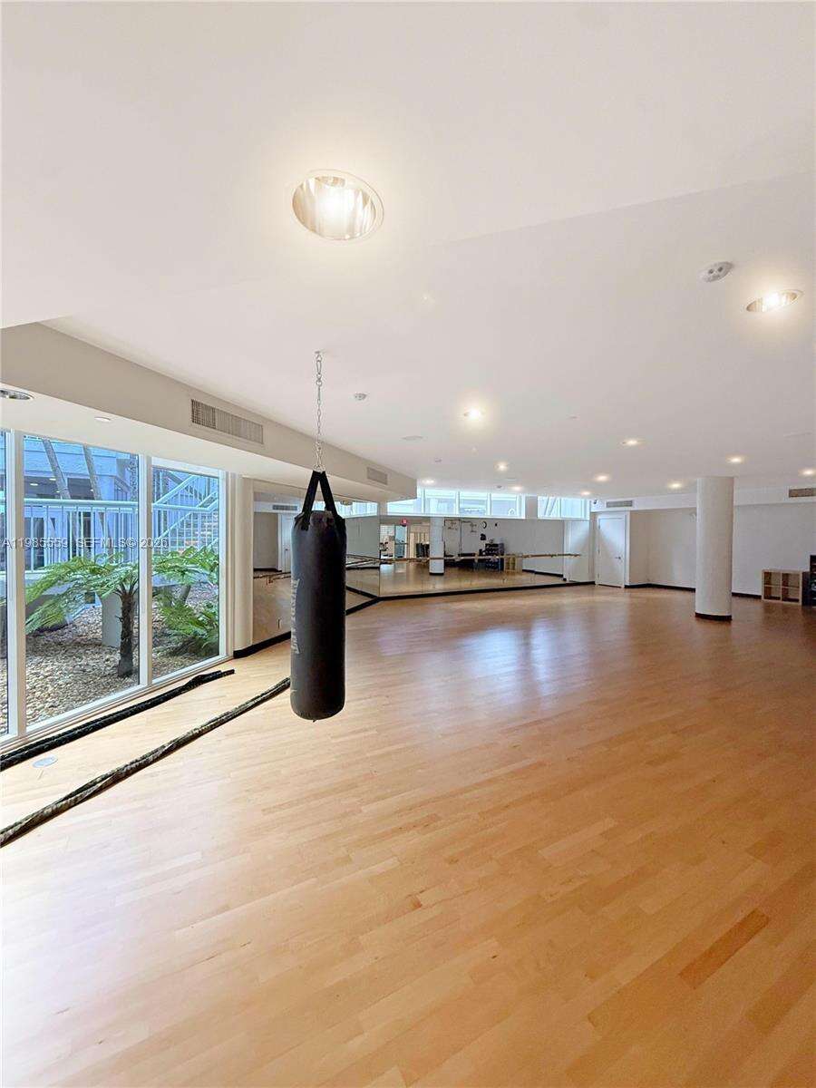 Hamptons West at 20281 Country Club Dr, Aventura, FL 33180 - For Sale photo 21