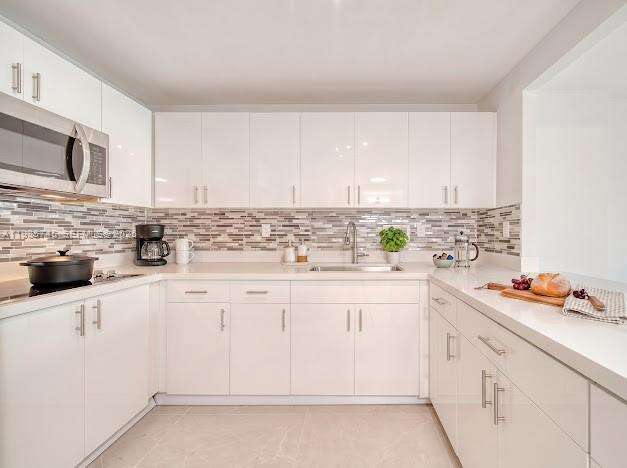 Roney Palace at 2301 Collins Ave, Miami Beach, FL 33139 - For Sale photo 12