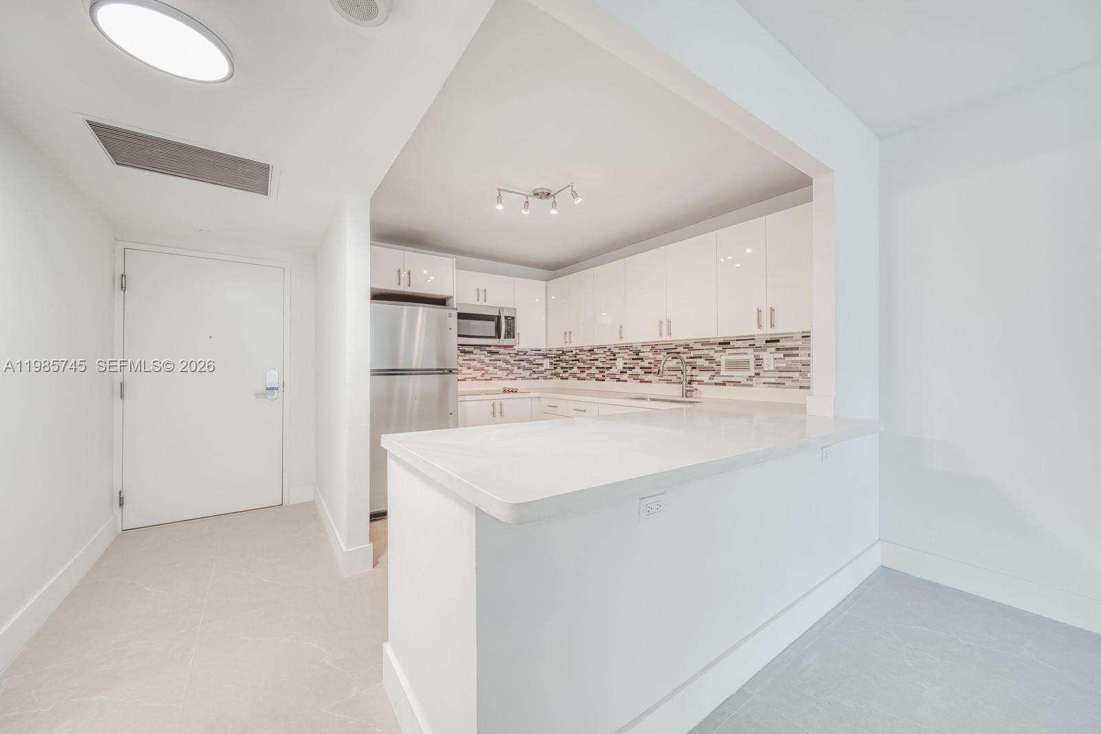 Roney Palace at 2301 Collins Ave, Miami Beach, FL 33139 - For Sale photo 15