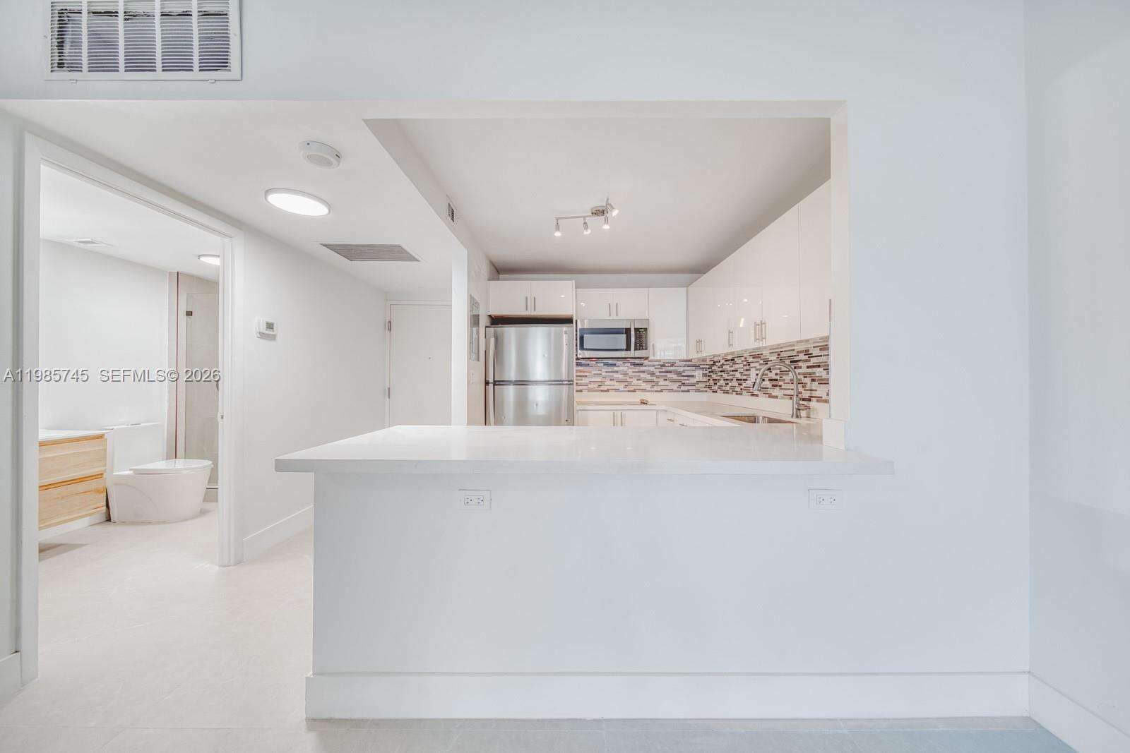 Roney Palace at 2301 Collins Ave, Miami Beach, FL 33139 - For Sale photo 16