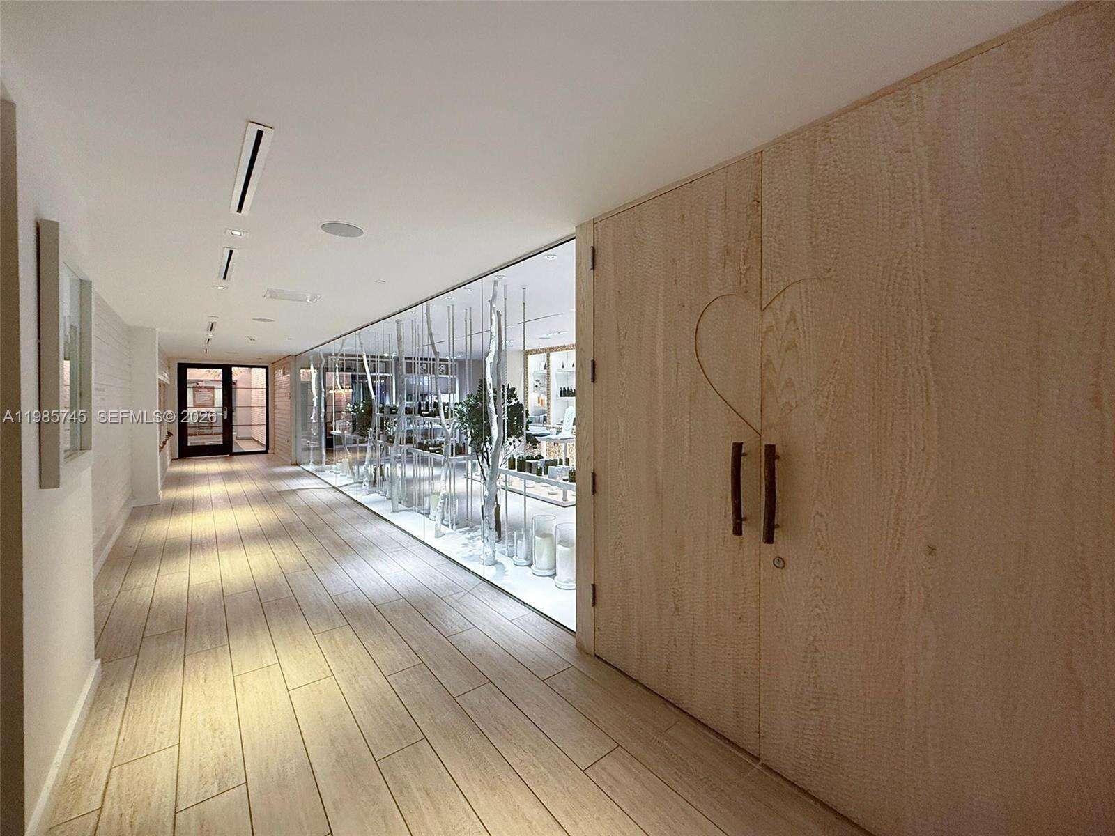 Roney Palace at 2301 Collins Ave, Miami Beach, FL 33139 - For Sale photo 28