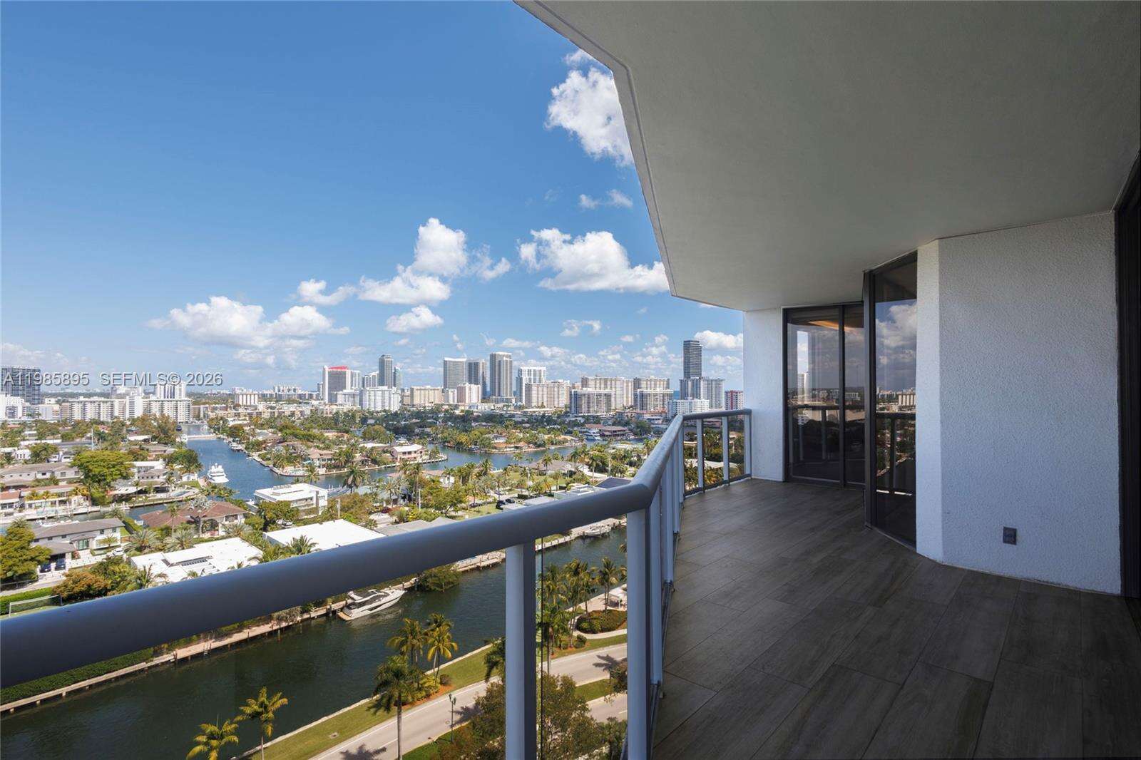 Harborside At The Waterways at 3640 Yacht Club Dr, Aventura, FL 33180 - For Sale photo 25