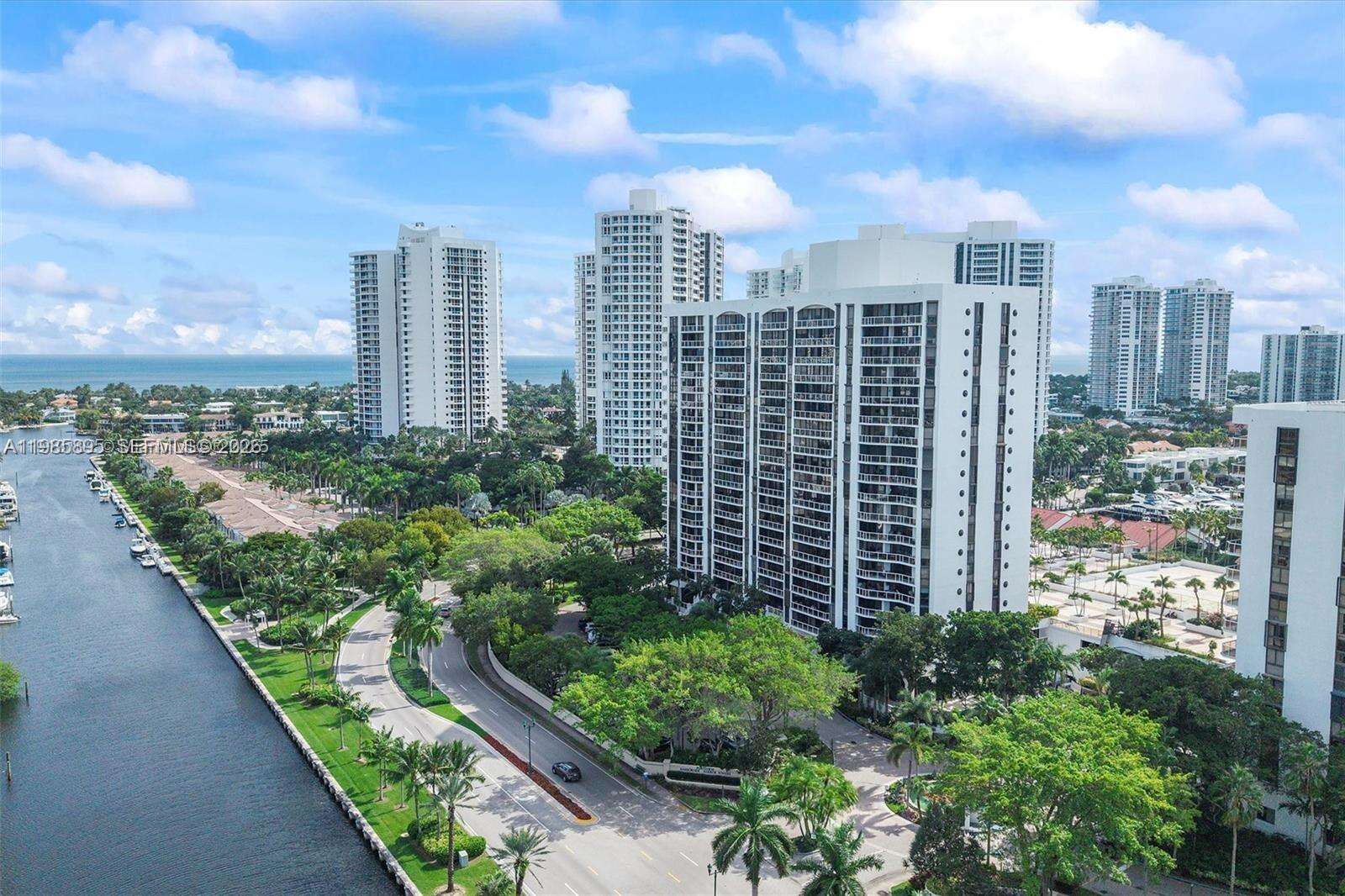 Harborside At The Waterways at 3640 Yacht Club Dr, Aventura, FL 33180 - For Sale photo 30