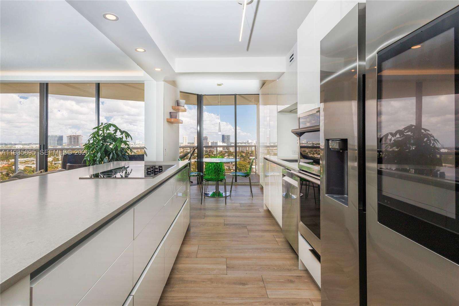 Harborside At The Waterways at 3640 Yacht Club Dr, Aventura, FL 33180 - For Sale photo 5