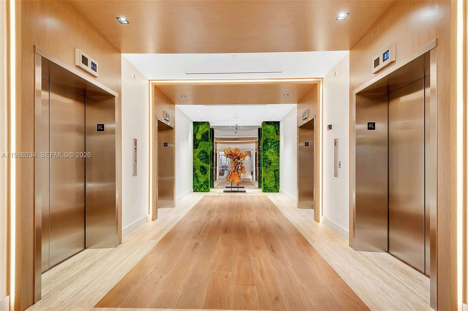 Roney Palace at 2301 Collins Ave, Miami Beach, FL 33139 - For Sale photo 50