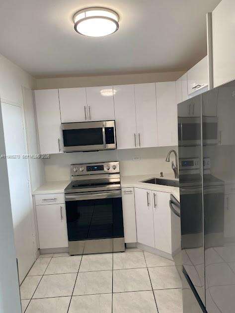 The Pavilion at 5601 Collins Ave, Miami Beach, FL 33140 - For Sale photo 3