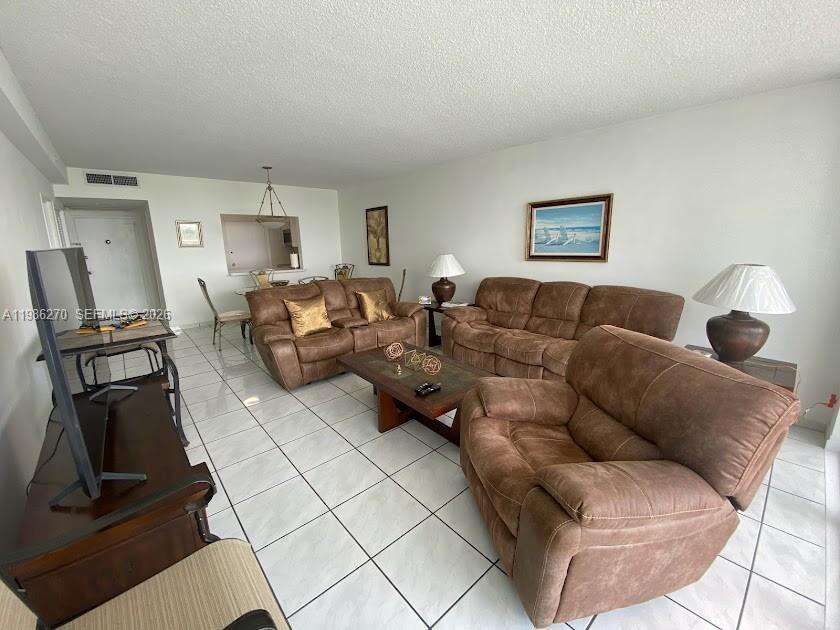 The Pavilion at 5601 Collins Ave, Miami Beach, FL 33140 - For Sale photo 9