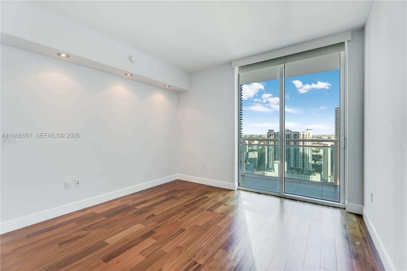 The Plaza On Brickell West at 951 Brickell Ave, Miami, FL 33131 - For Sale photo 21
