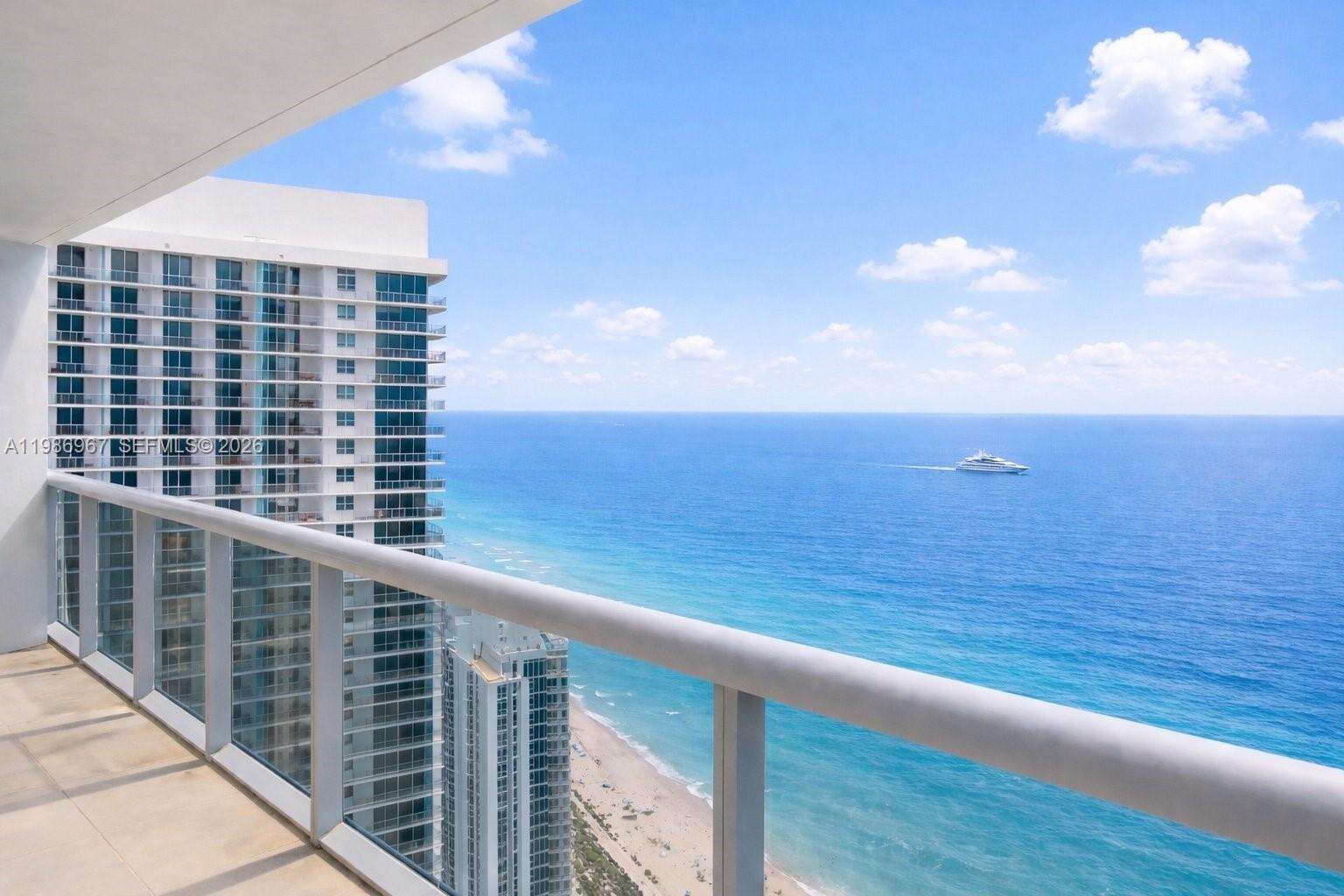 BEACH CLUB THREE - 1800 Ocean Dr, Hallandale Beach, FL 33009 | Picture 24