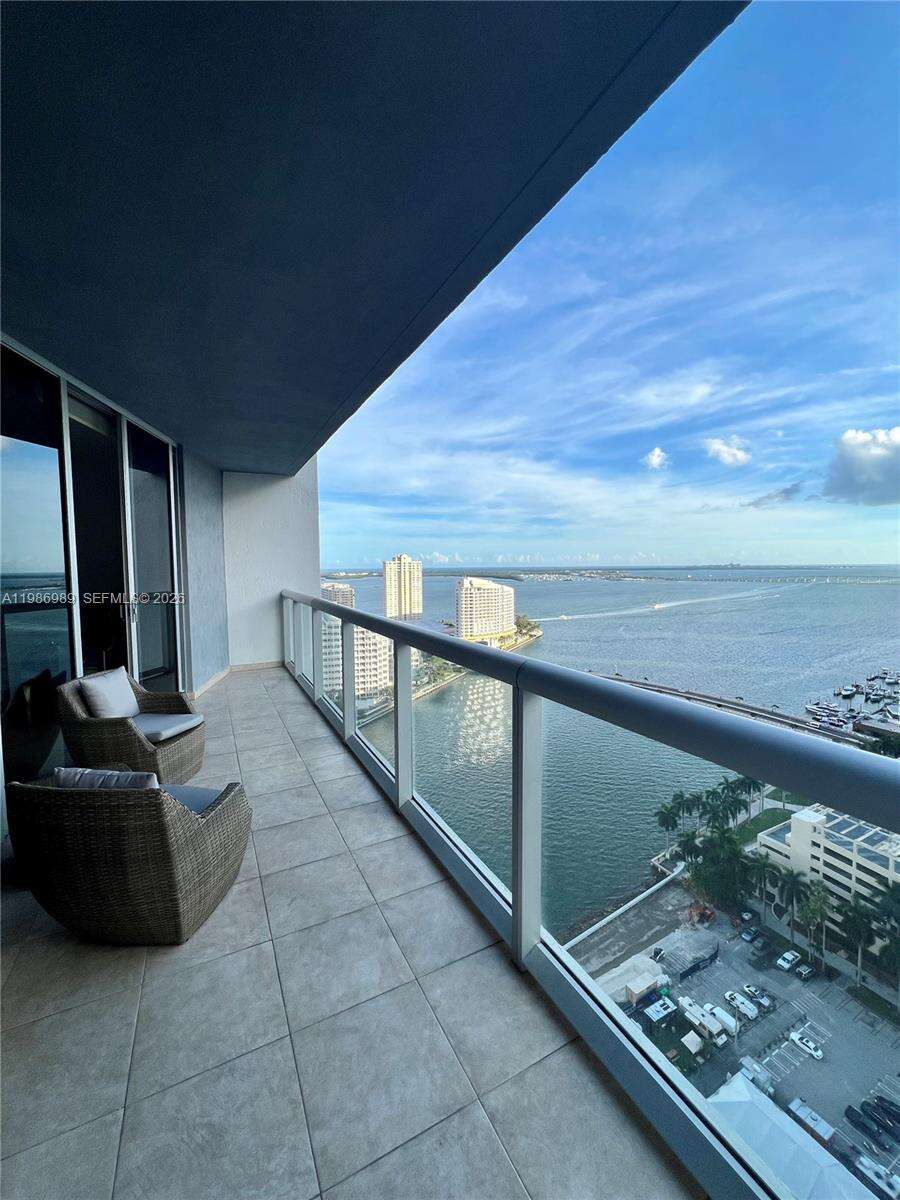 Icon Brickell 2 at 495 Brickell Ave, Miami, FL 33131 - For Sale photo 6
