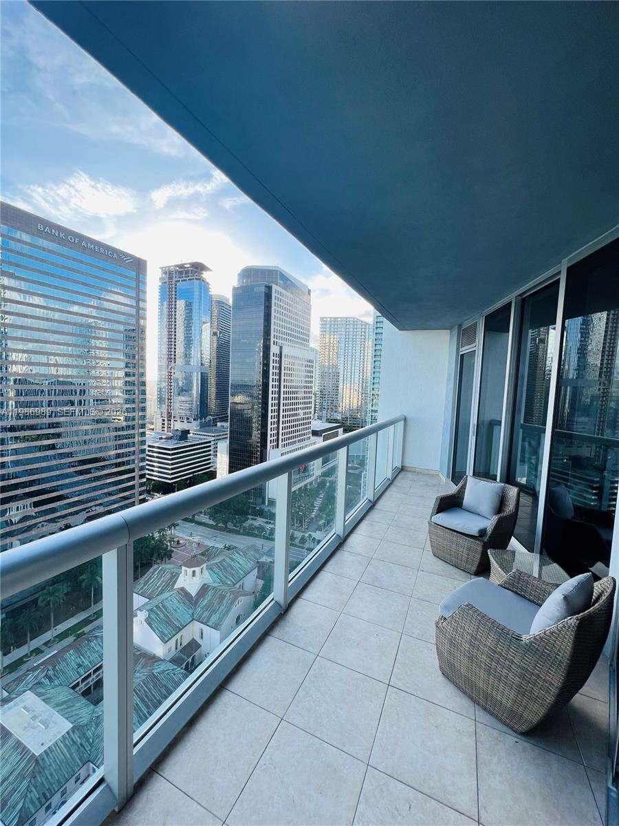 Icon Brickell 2 at 495 Brickell Ave, Miami, FL 33131 - For Sale photo 7