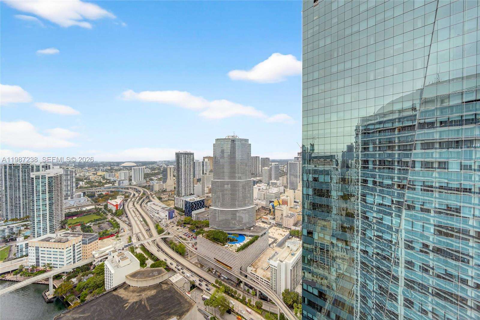 EPIC WEST - 200 Biscayne Blvd Way, Miami, FL 33131 | Picture 23