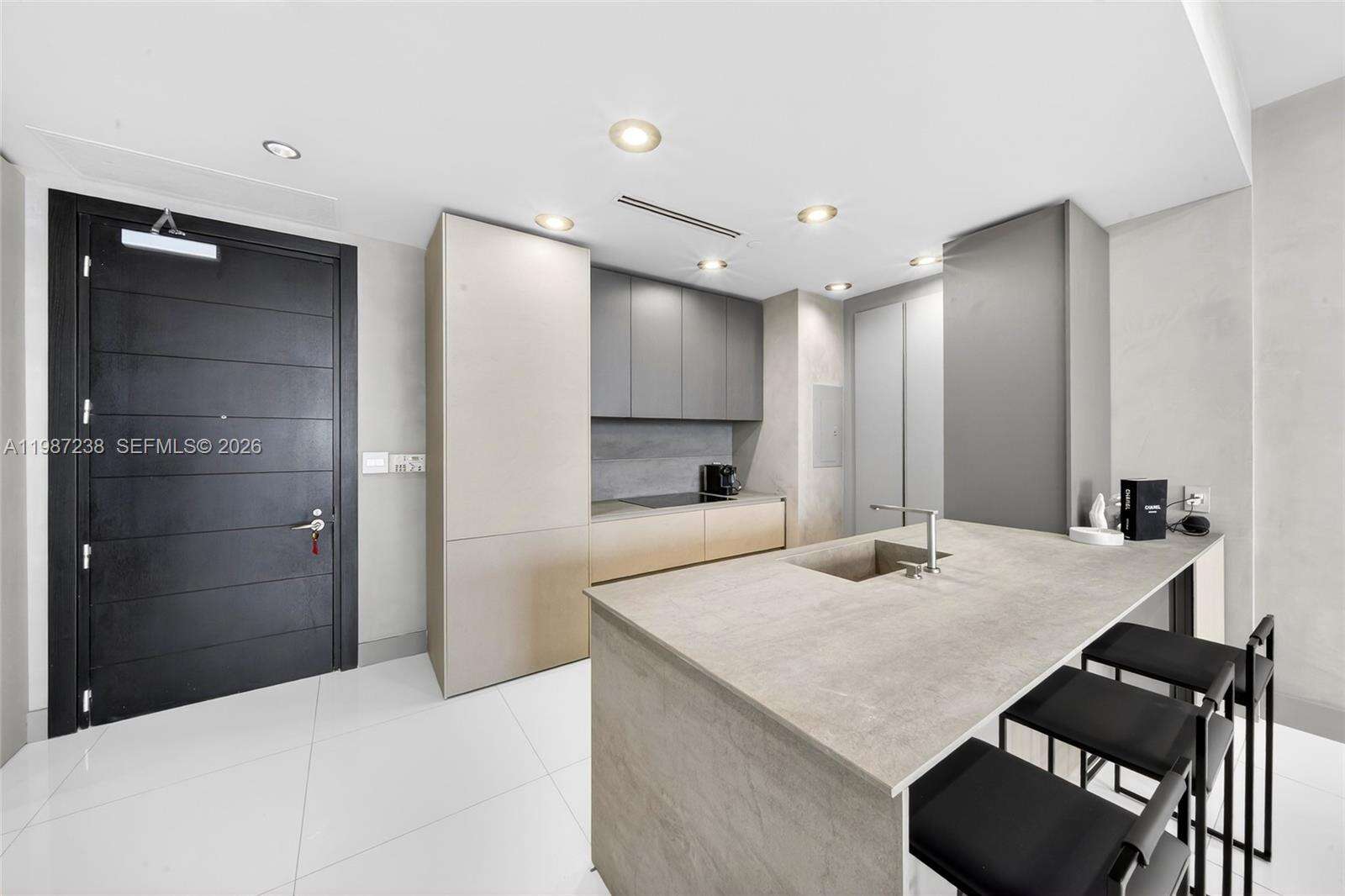 EPIC WEST - 200 Biscayne Blvd Way, Miami, FL 33131 | Picture 27