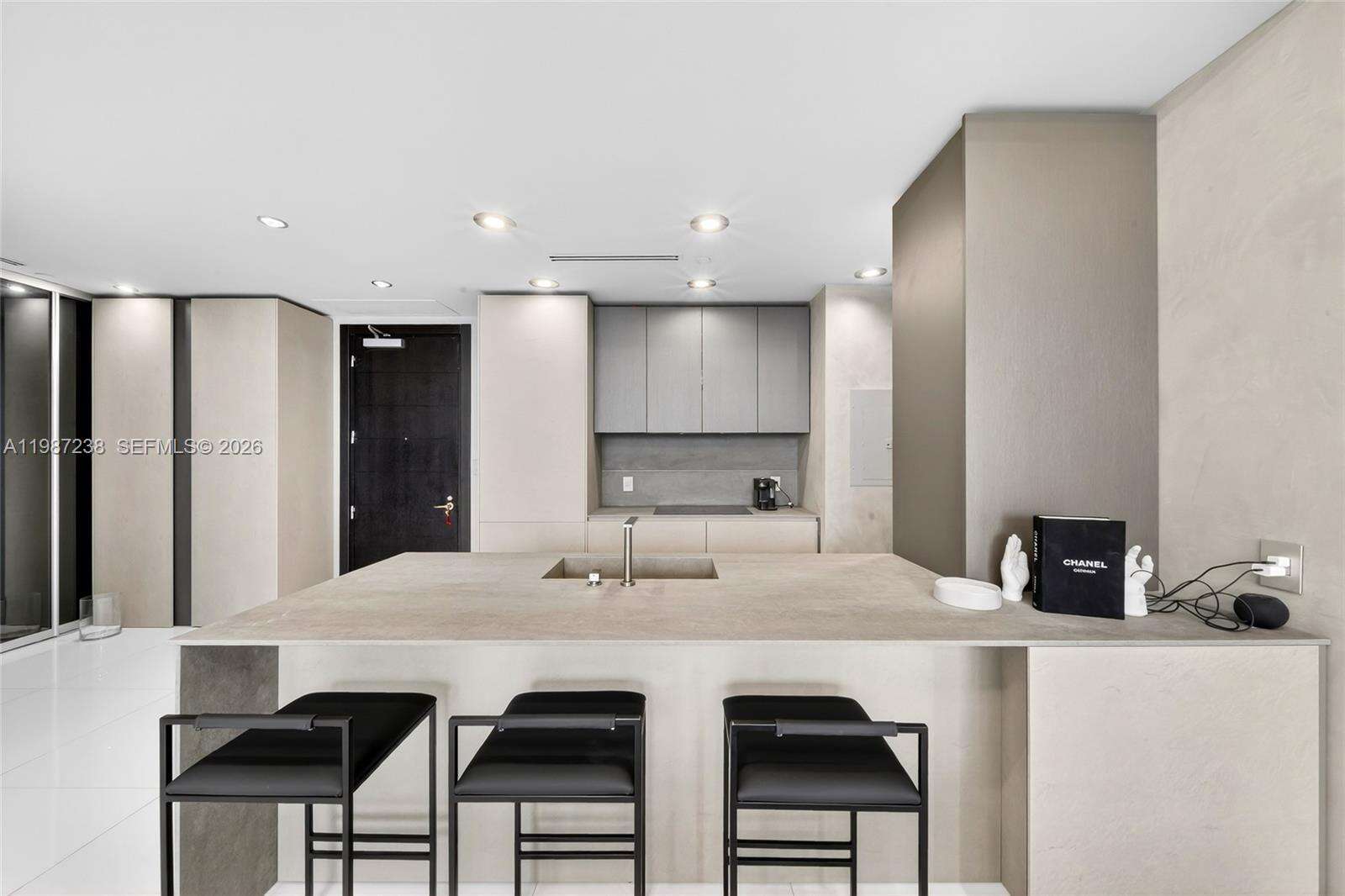 EPIC WEST - 200 Biscayne Blvd Way, Miami, FL 33131 | Picture 28