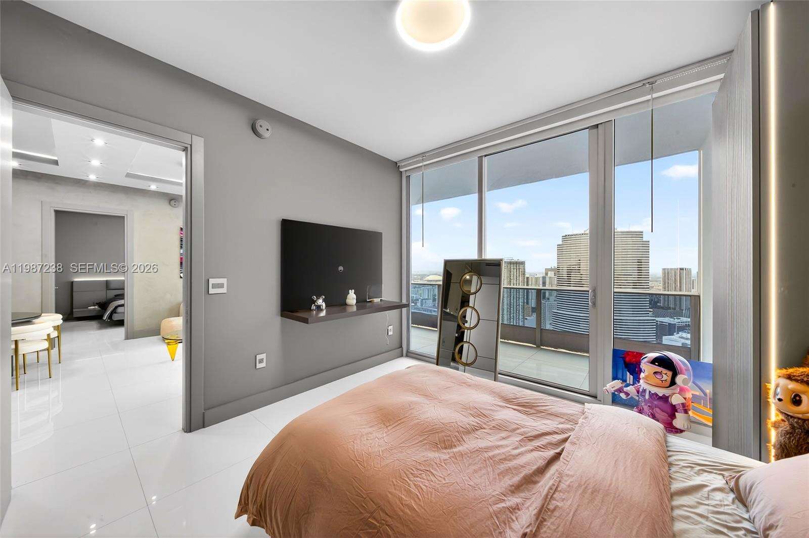 EPIC WEST - 200 Biscayne Blvd Way, Miami, FL 33131 | Picture 36