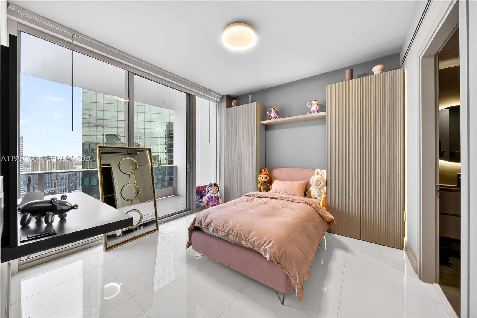 EPIC WEST - 200 Biscayne Blvd Way, Miami, FL 33131 | Picture 39