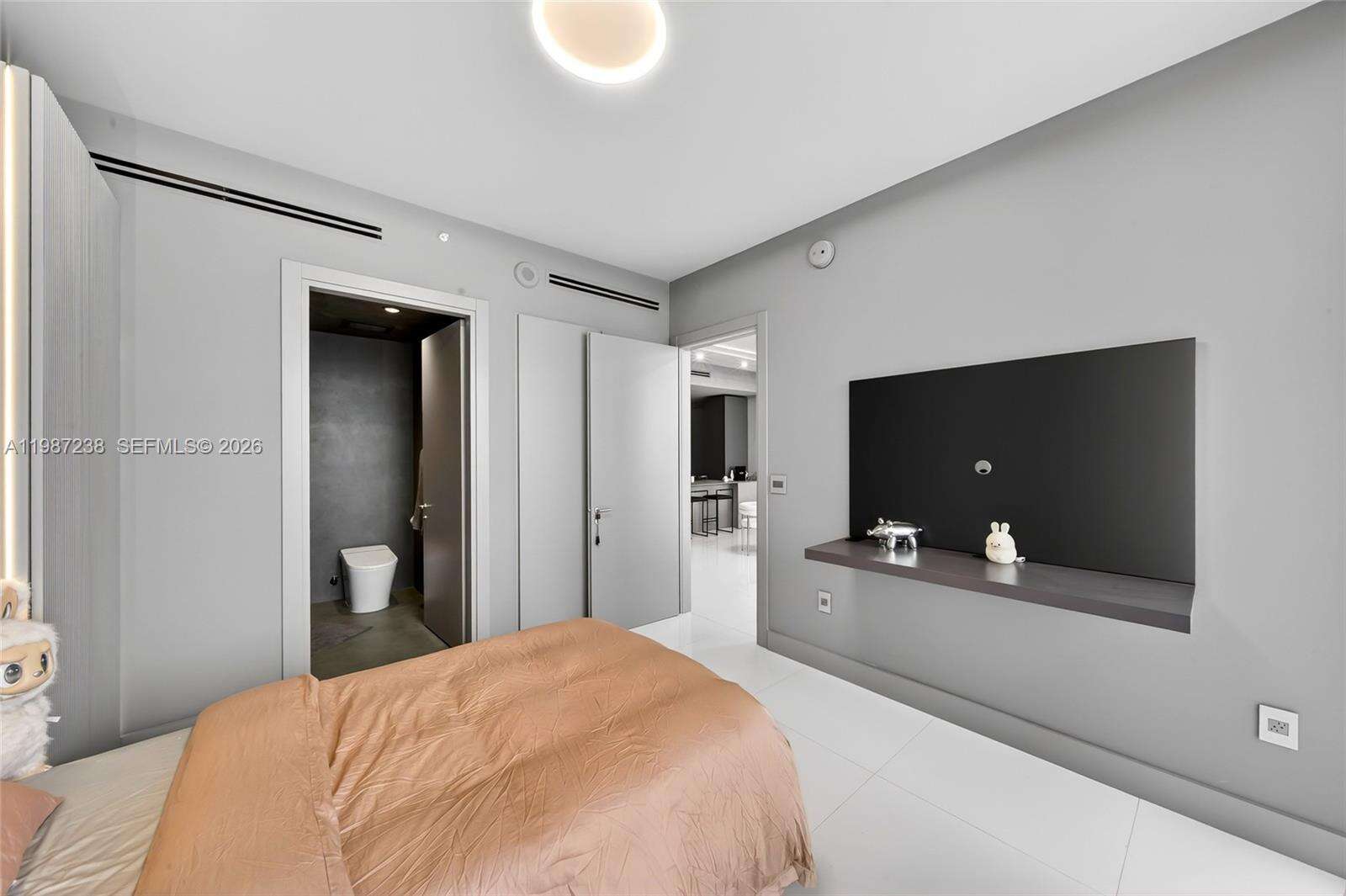 EPIC WEST - 200 Biscayne Blvd Way, Miami, FL 33131 | Picture 41