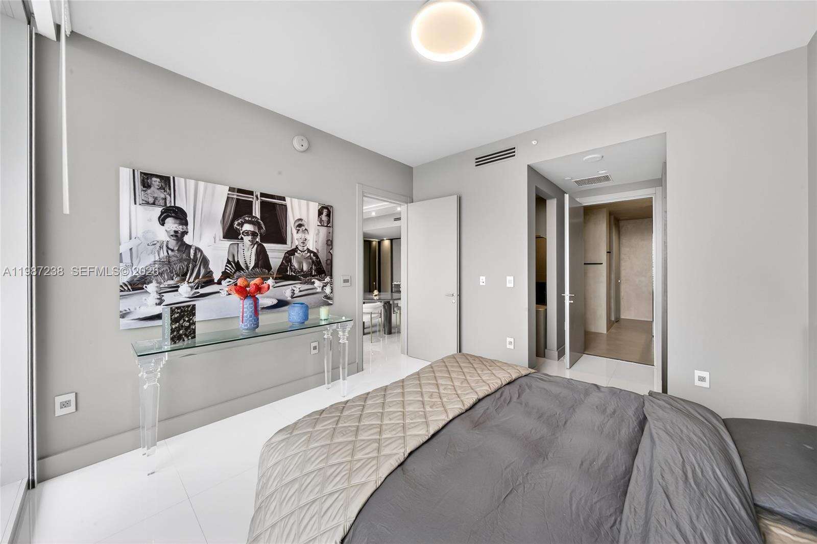 EPIC WEST - 200 Biscayne Blvd Way, Miami, FL 33131 | Picture 43