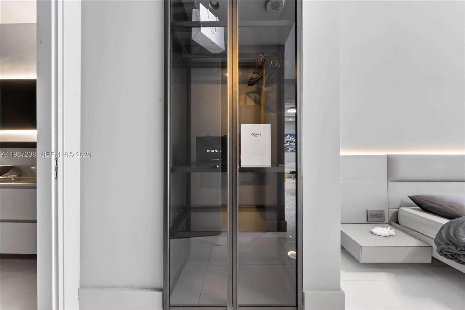 EPIC WEST - 200 Biscayne Blvd Way, Miami, FL 33131 | Picture 47