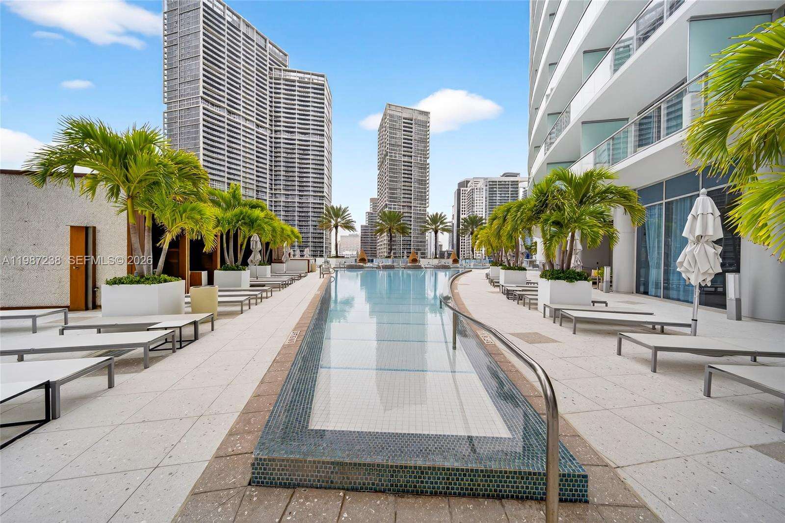 EPIC WEST - 200 Biscayne Blvd Way, Miami, FL 33131 | Picture 8