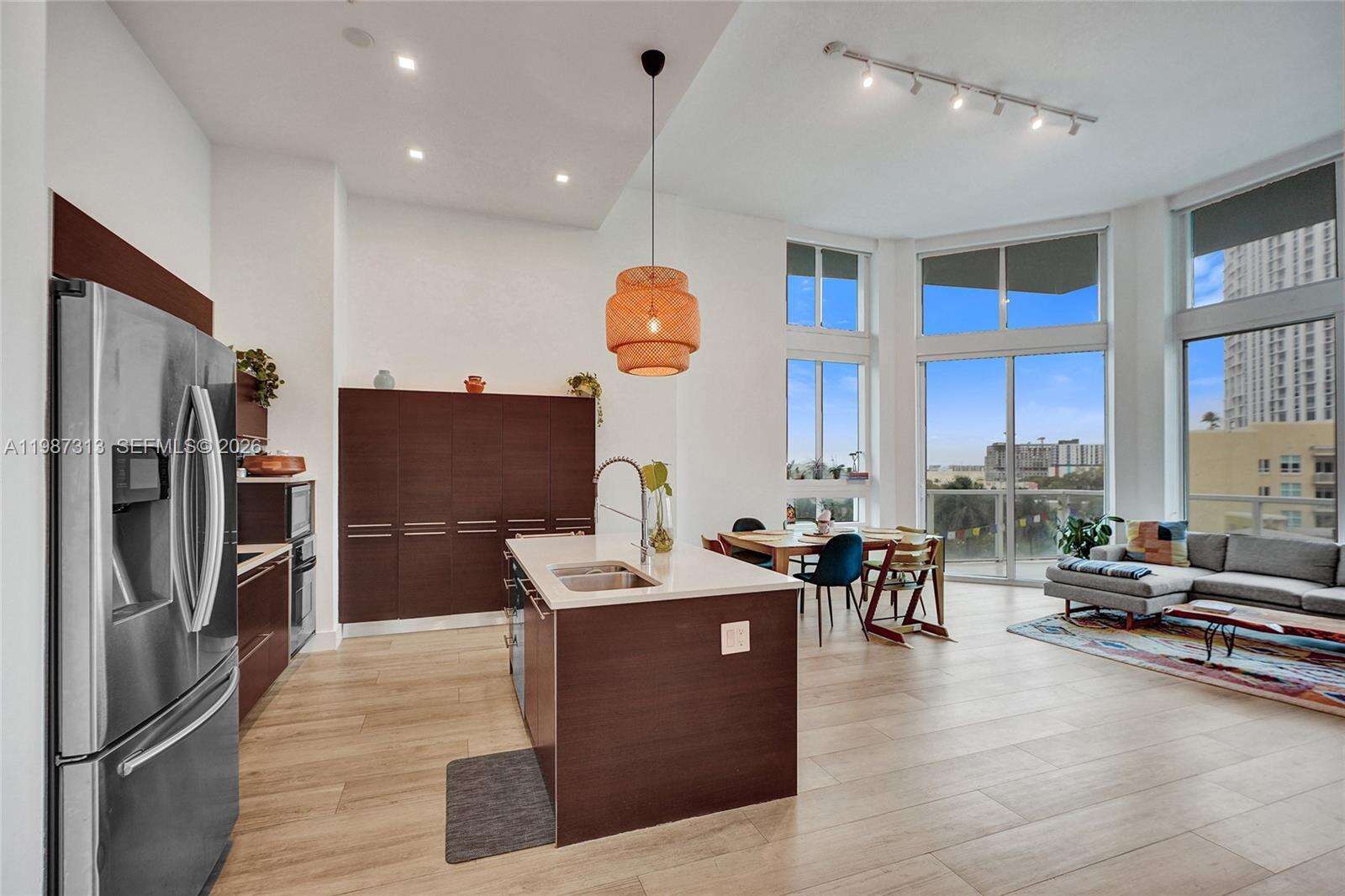 Quantum On The Bay at 1900 Bayshore Dr, Miami, FL 33132 - For Sale photo 3